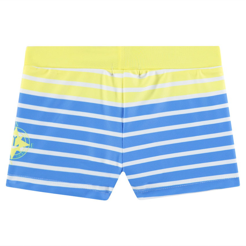 Μαγιό-μποξεράκι με ρίγες που κάνουν αντίθεση και σχέδια 