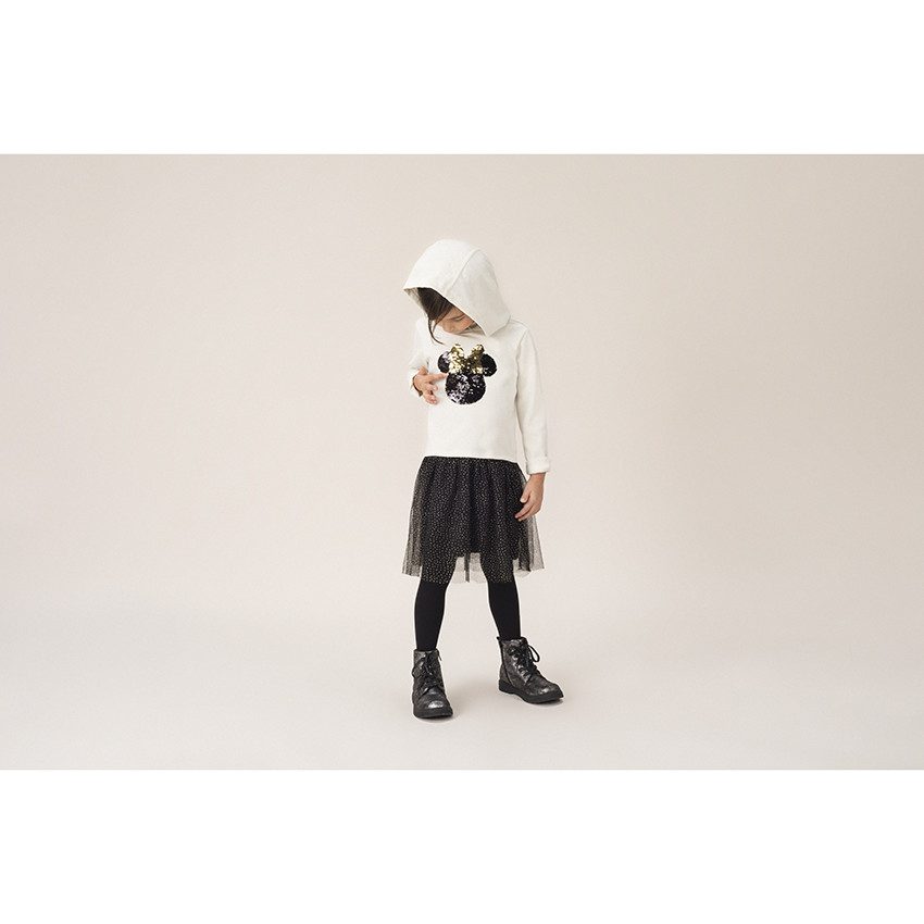 Μακρυμάνικο φόρεμα με κουκούλα, τούλι και μοτίβο Μίνι από «μαγικές» πούλιες 