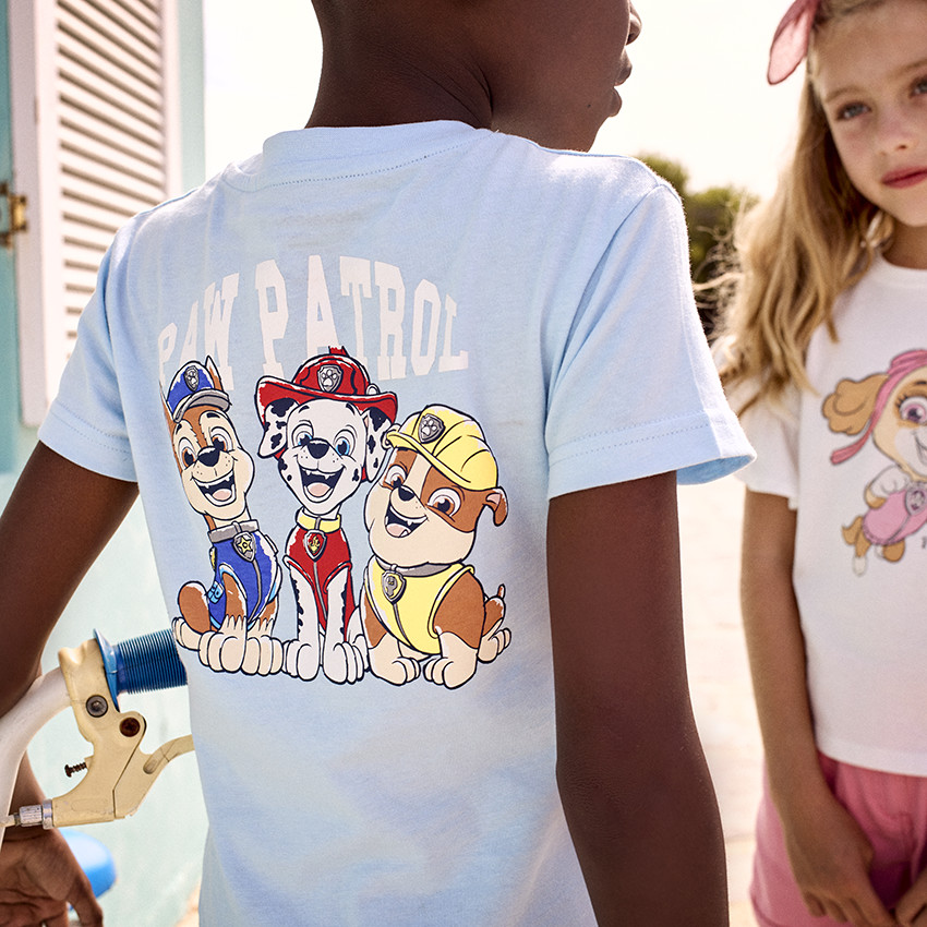 Κοντομάνικο μπλουζάκι με σχέδιο Pat