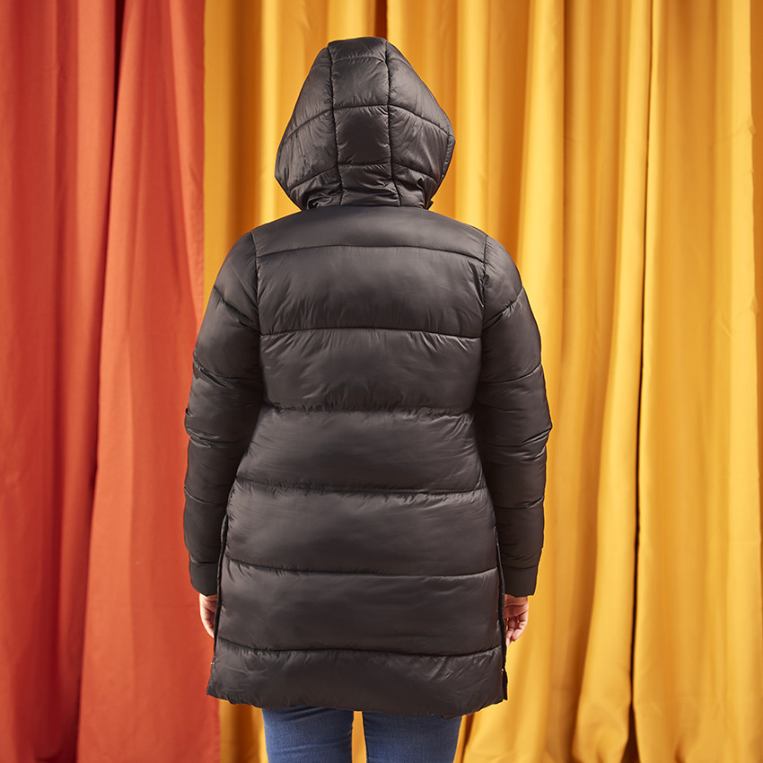 Μακρύ και πλισέ μπουφάν για γυναίκες 