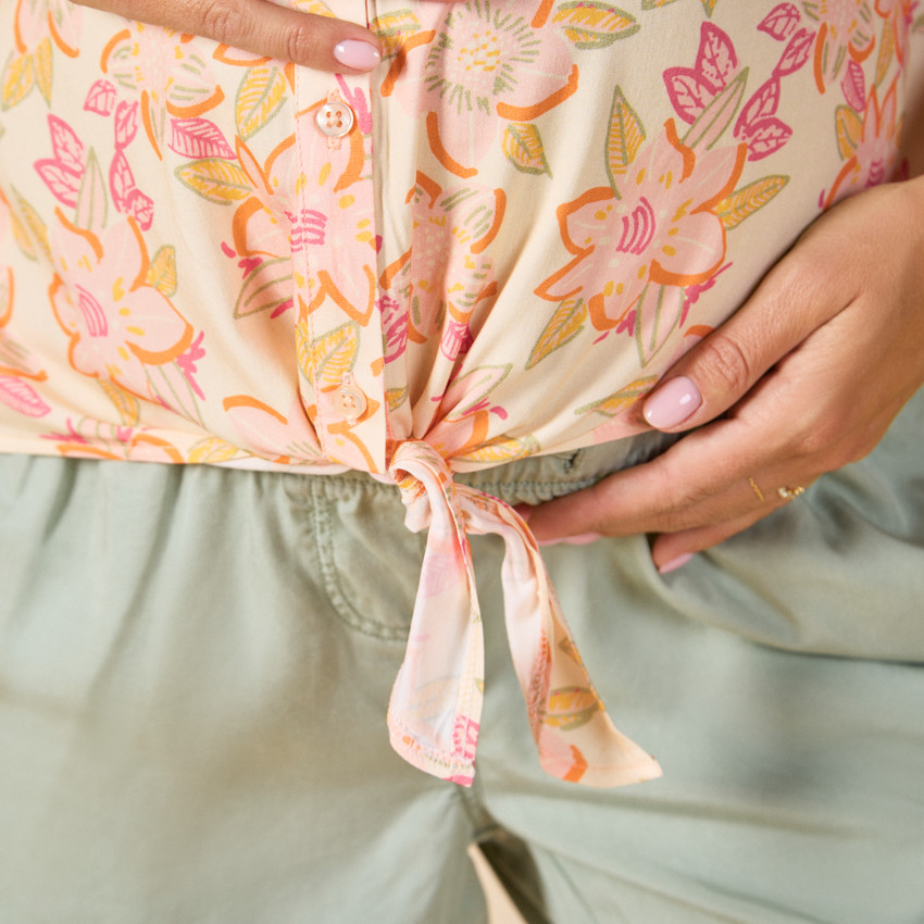 Πουκάμισο κοντομάνικο με floral σχέδιο για γυναίκες 