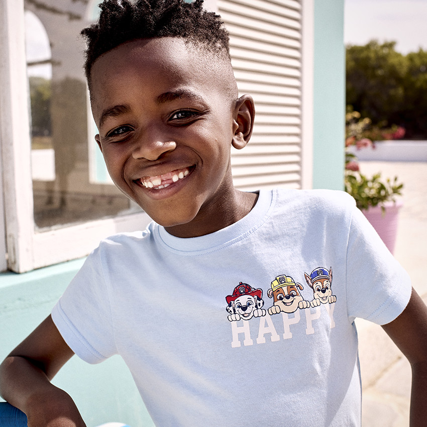 Κοντομάνικο μπλουζάκι με σχέδιο Pat