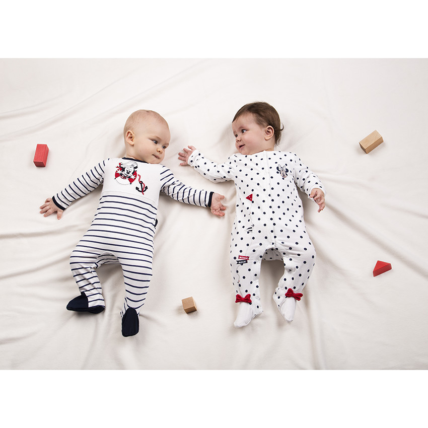 Φορμάκι ύπνου ζέρσεϊ με ρίγες που κάνουν αντίθεση και στάμπα με τον Mickey της Disney 