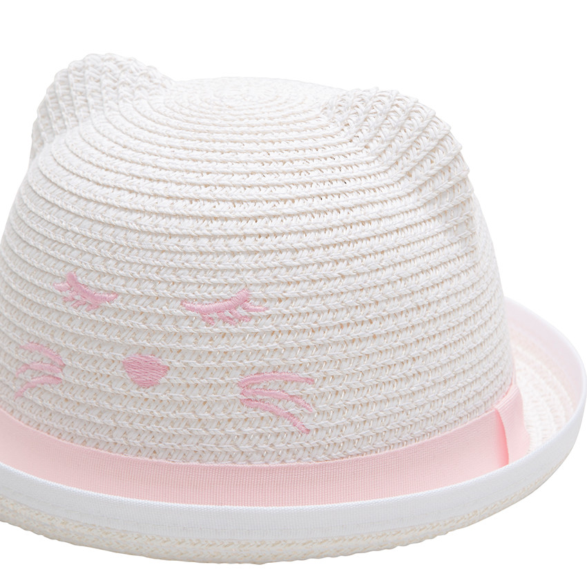 Καπέλο με όψη ψάθας, ανάγλυφα αυτάκια και κεντημένες λεπτομέρειες 