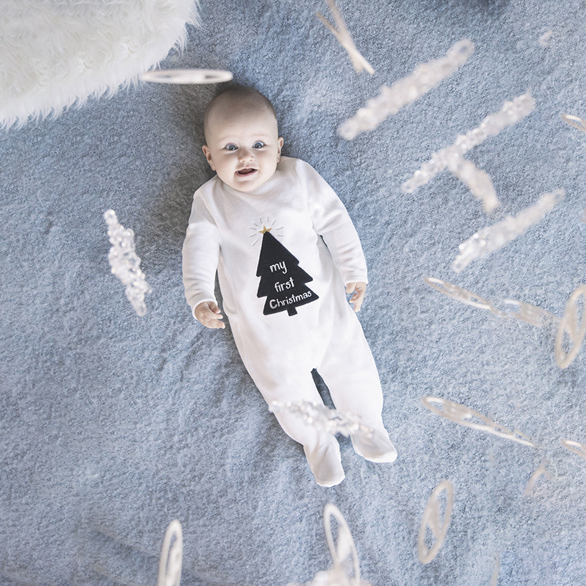 Ολόσωμο φορμάκι βελουτέ με σχέδιο χριστουγεννιάτικο δέντρο για μωρό 