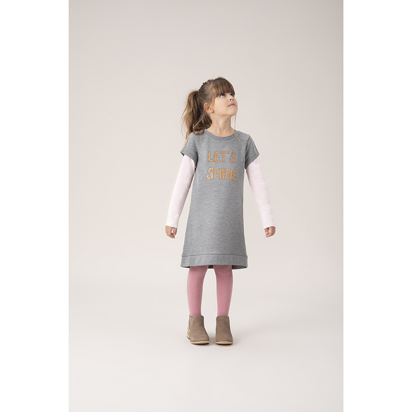 Κοντομάνικο φόρεμα από φανέλα με τυπωμένο μήνυμα με παγιέτες 