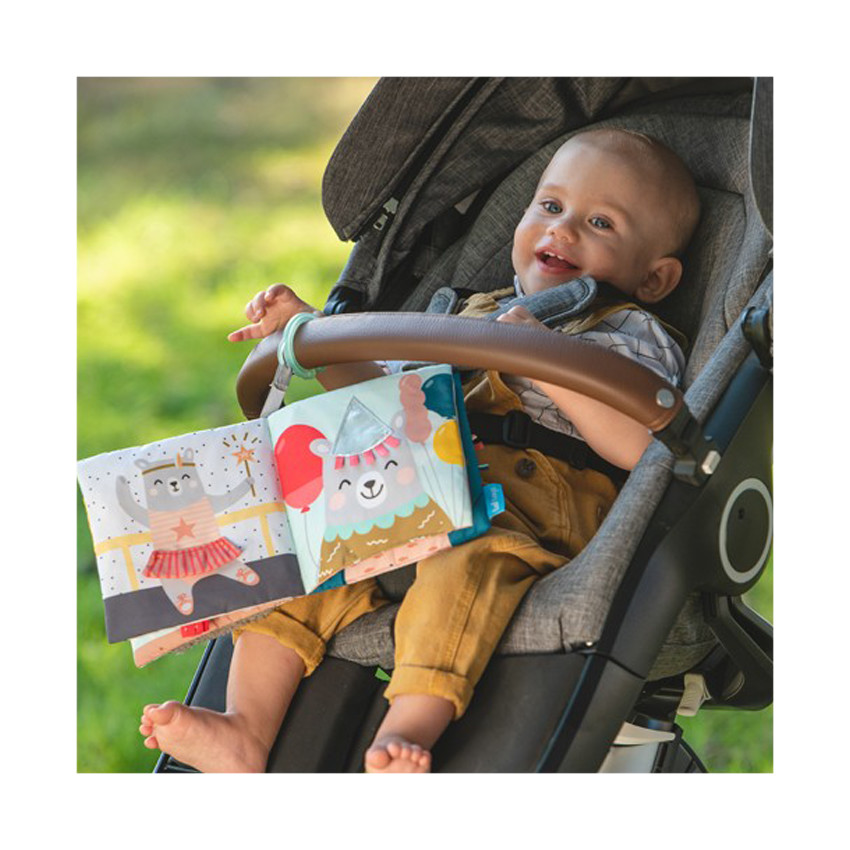 Μαλακό βιβλίο Taf Τoys What Does Paul Wear 