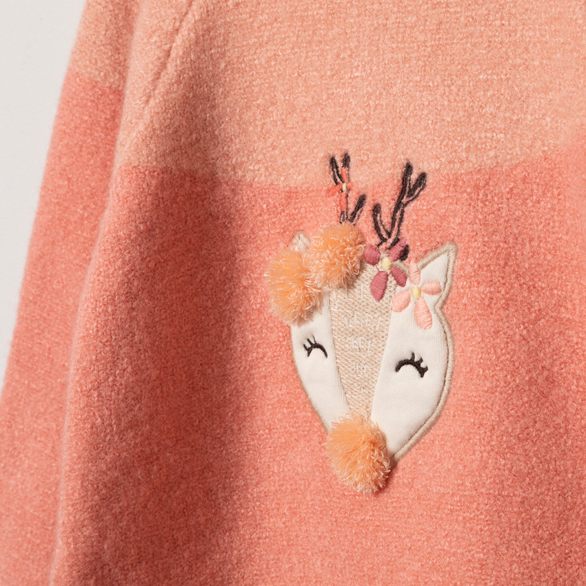 Pull en tricot avec patch fantaisie 