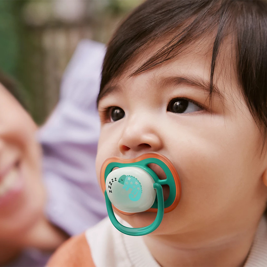 Πιπίλα Ultra Air 6-18m Νυκτός Ορθοδοντική Χωρίς BPA Επιπλέον εξαερισμός 