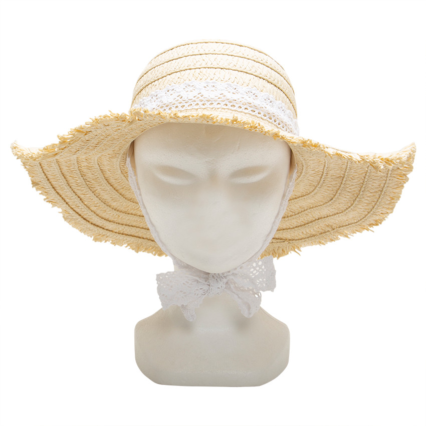 Ψάθινο καπέλο με σιρίτι από δαντέλα 