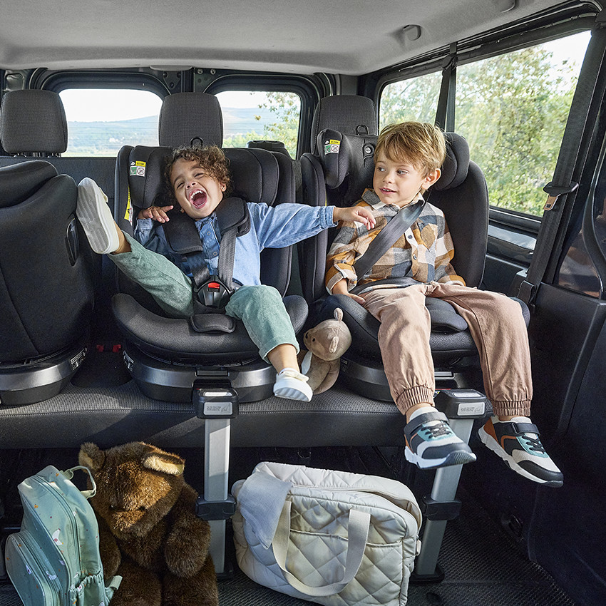 Κάθισμα αυτοκινήτου P4One i-Size Isofix ομάδα 0+/1/2/3 μαύρο 