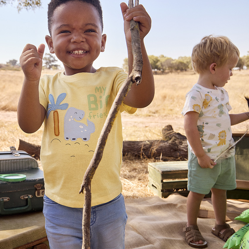 Κοντομάνικο μπλουζάκι φαντεζί με σχέδιο δεινόσαυρο για bebe αγόρι 