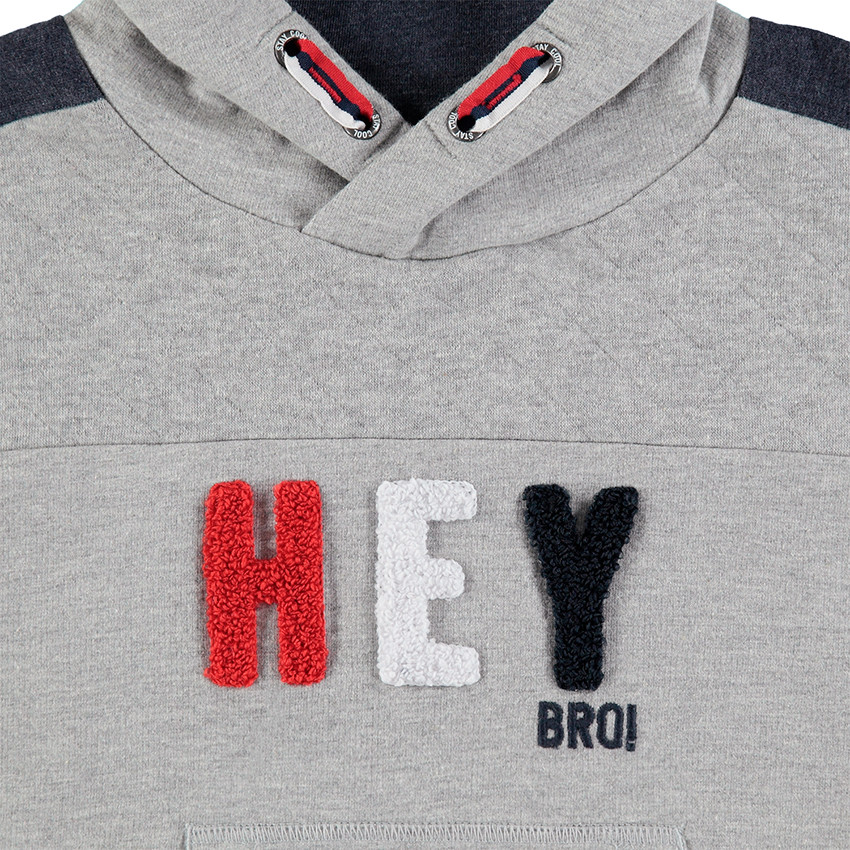 Φούτερ από φανέλα με μπουκλέ φράση και τσέπη 