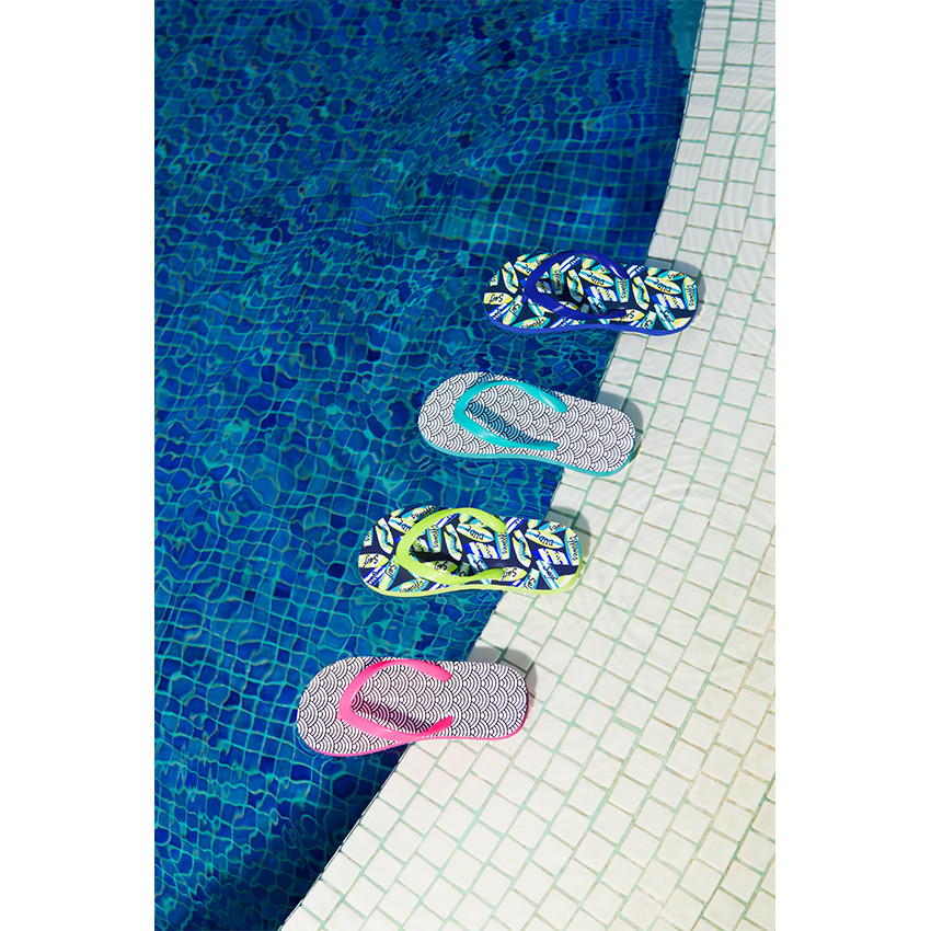 Σαγιονάρες τιρκουάζ με διακοσμητικό σχέδιο σε νούμερα 28 έως 38 