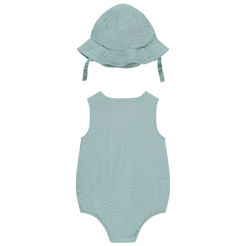 Κοντή ολόσωμη φόρμα χωρίς μανίκια με κέντημα + καπέλο για bebe αγόρι 