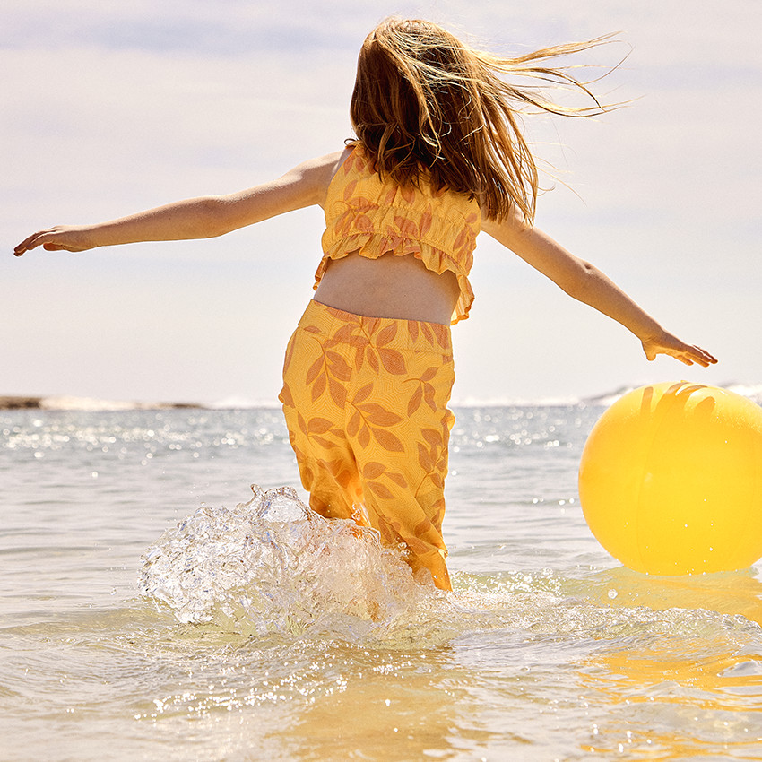 "Σύνολο 2 τμχ. με συνολική εμφάνιση εκτύπωσης φυτών για κορίτσι" 