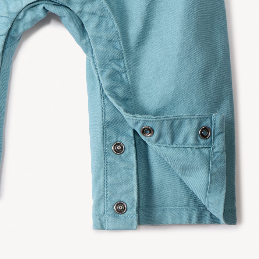 Σετ σαλόπετας μονόχρωμης με μακρυμάνικο μπλουζάκι για μωρό αγόρι 