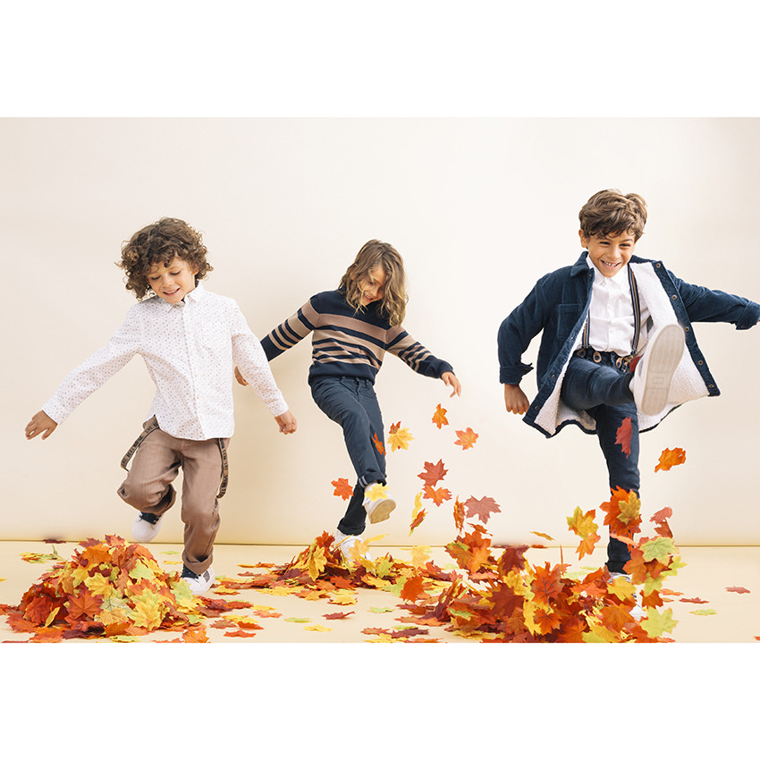 Pantalon uni à bretelles amovibles  