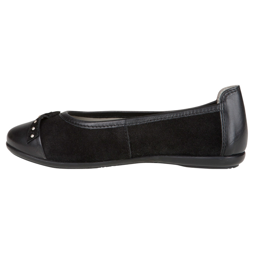 Ballerines noires en cuir avec noeud et rivets 