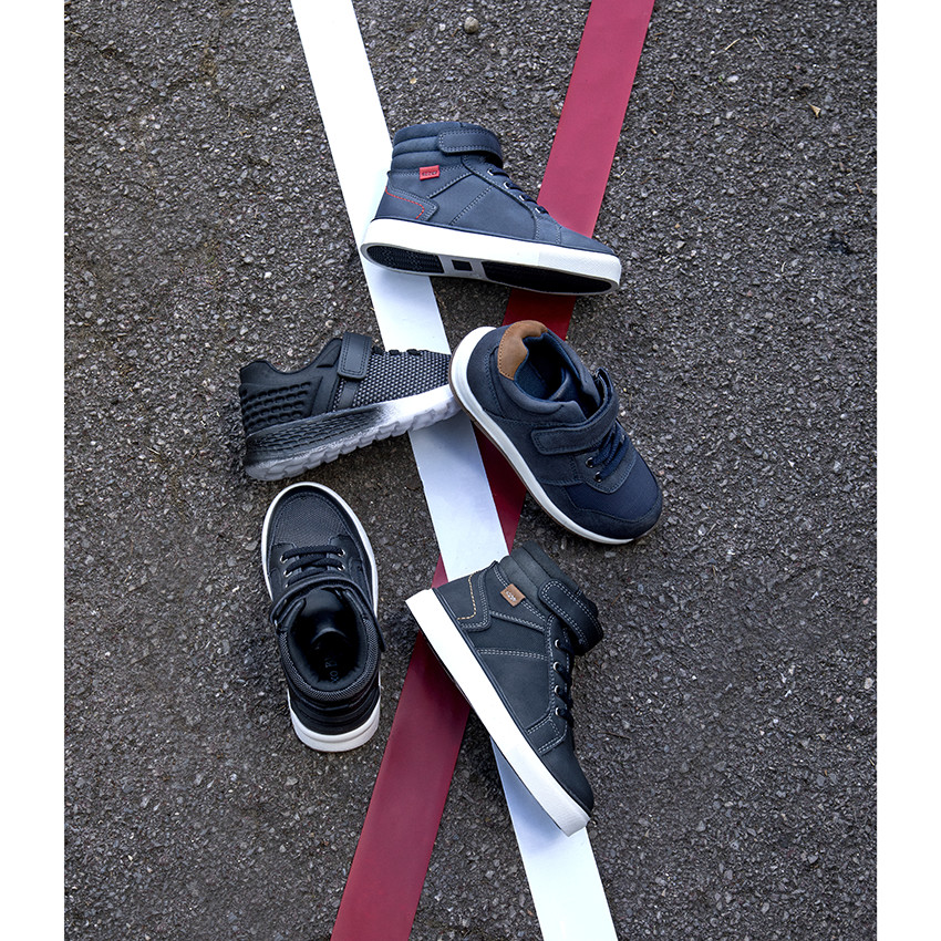 Μποτάκια μπλε με κορδόνια και σκρατς για αγόρι 