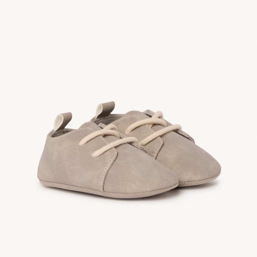 Bottillons gris clair à lacets pour bébé garçon  