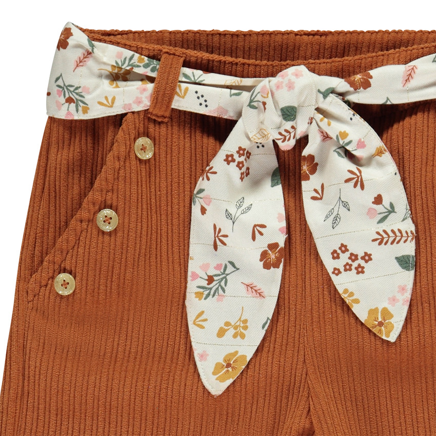 Παντελόνι καμπάνα από βελουτέ με ζώνη για κορίτσι 