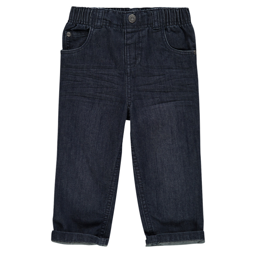 Τζιν σε ίσια γραμμή με τσαλακωμένο used εφέ  