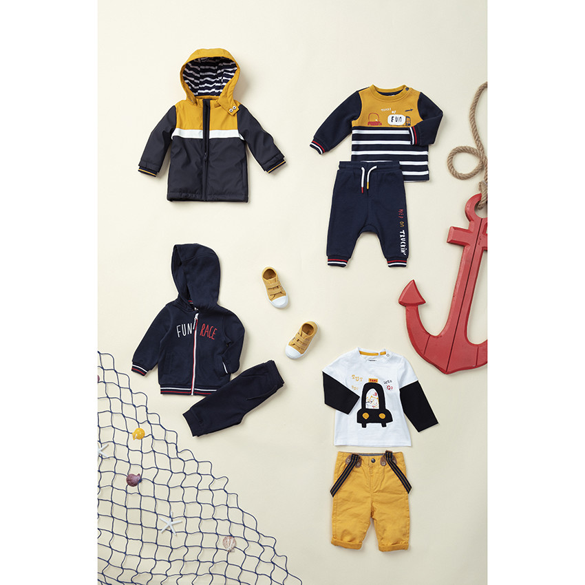 Coupe-vent en gomme à doublure rayée  Additional Coupe-vent en gomme à doublure rayée