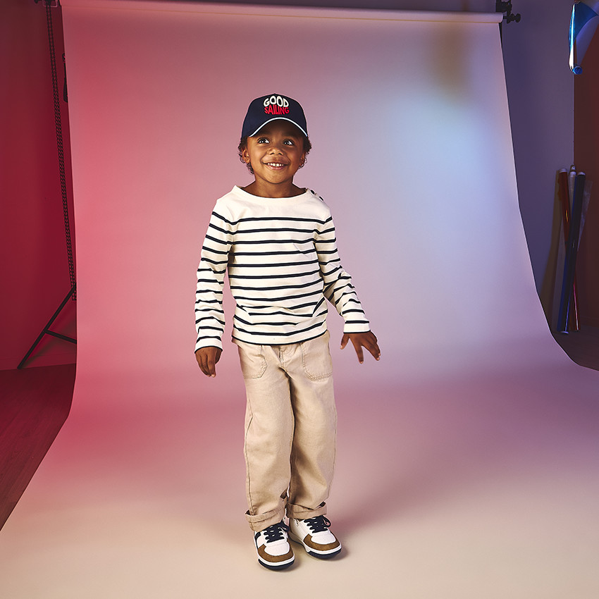 Μακρυμάνικο μπλουζάκι ριγέ για αγόρι 