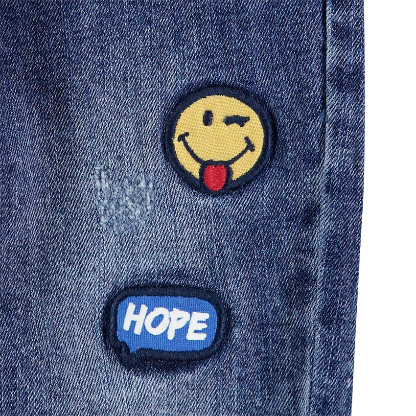 Τζιν με used όψη και απλικέ σήματα ©Smiley  Additional Τζιν με used όψη και απλικέ σήματα ©Smiley