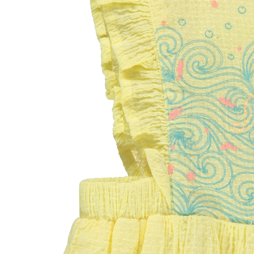 Κοντό ολόσωμο φορμάκι με βολάν και φαντεζί τύπωμα 