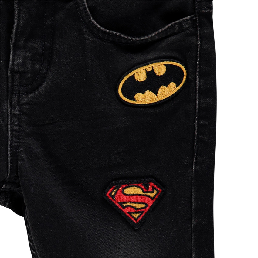Jean ίσια γραμμή στυλ ξεβαμμένο με badges super-héros για αγόρι 