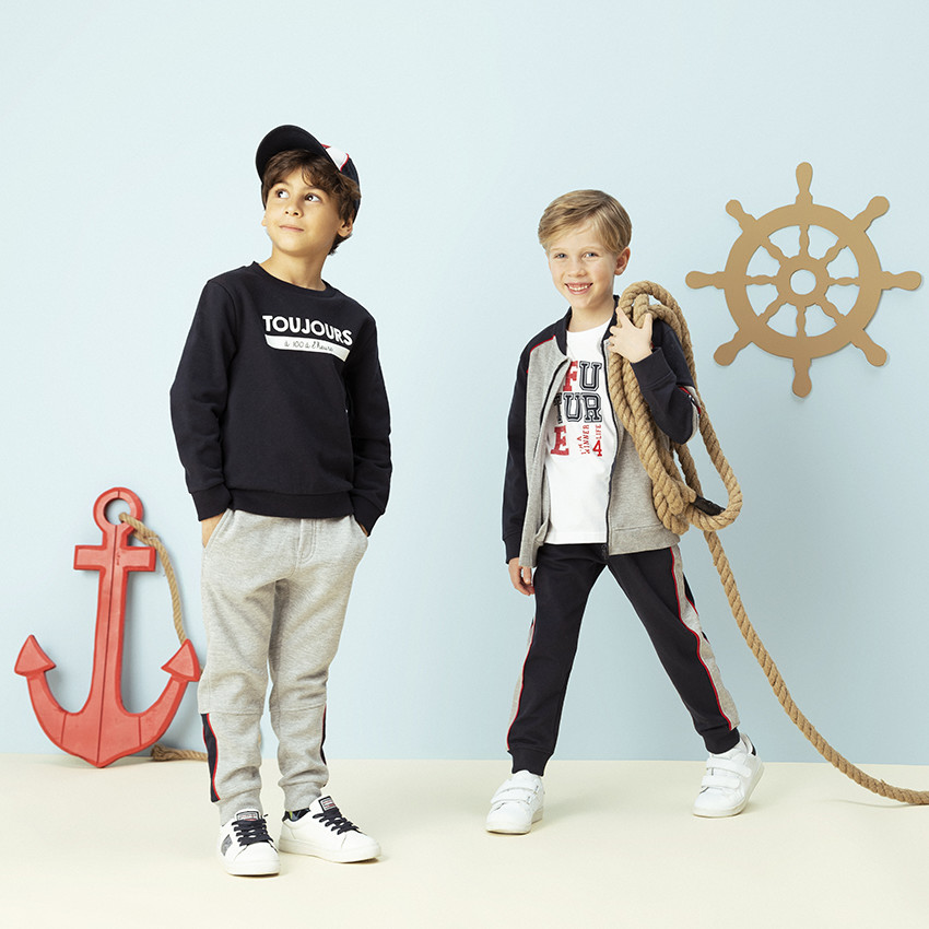 T-shirt κοντομάνικο με μήνυμα σχέδιο 