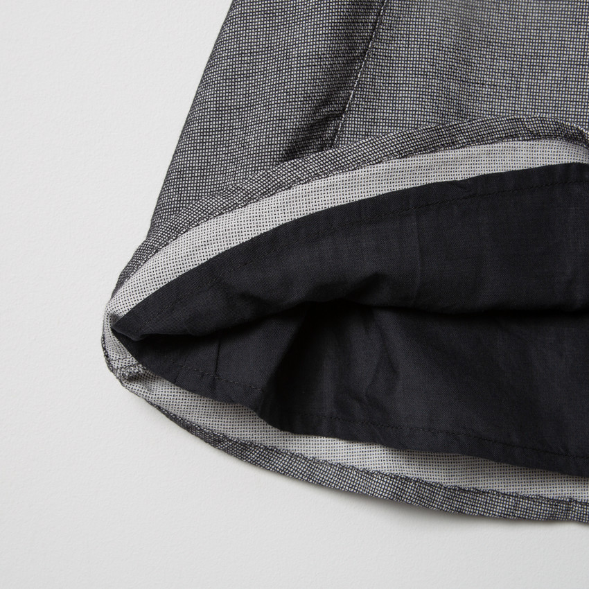 Κοντομάνικο φόρεμα από σαμπρέ ύφασμα με κεντημένη γάτα 