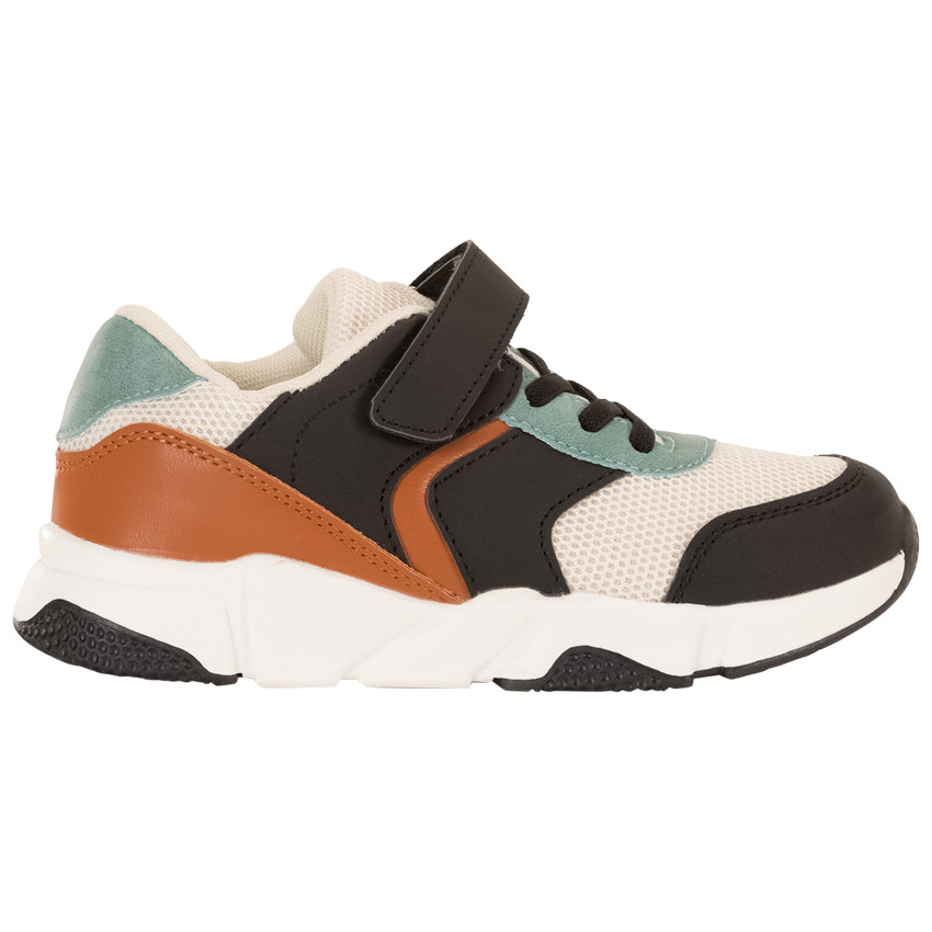 Αθλητικά παπούτσια χαμηλά με mesh λεπτομέρειες για αγόρι 