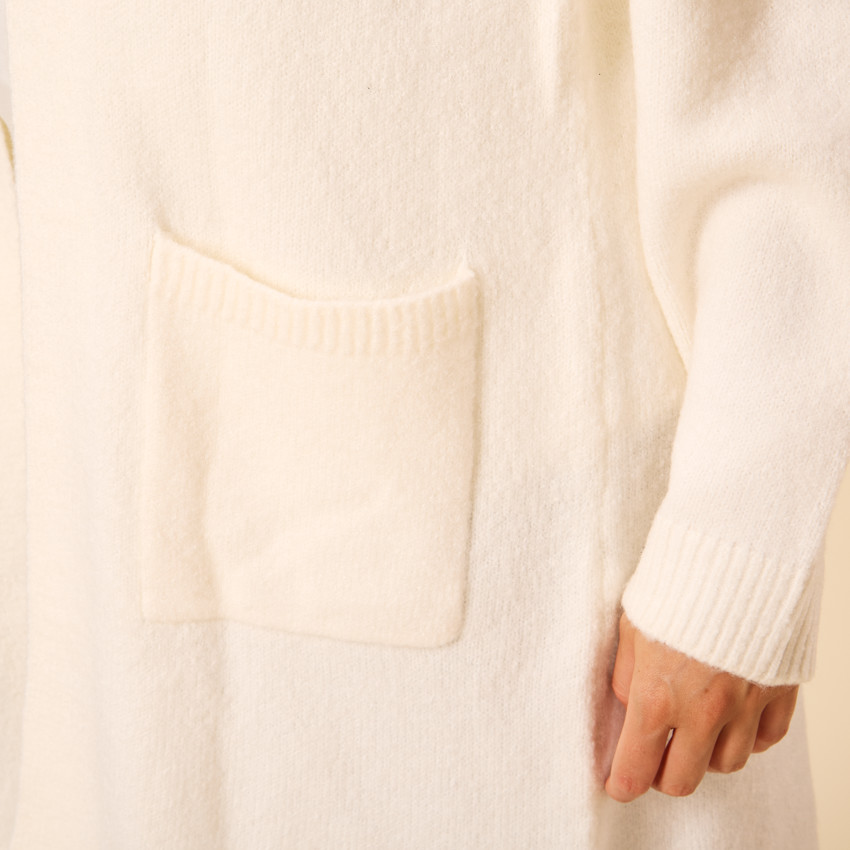 Ζακέτα μακριά μονόχρωμη από πλεκτό με τσέπες για γυναίκες 