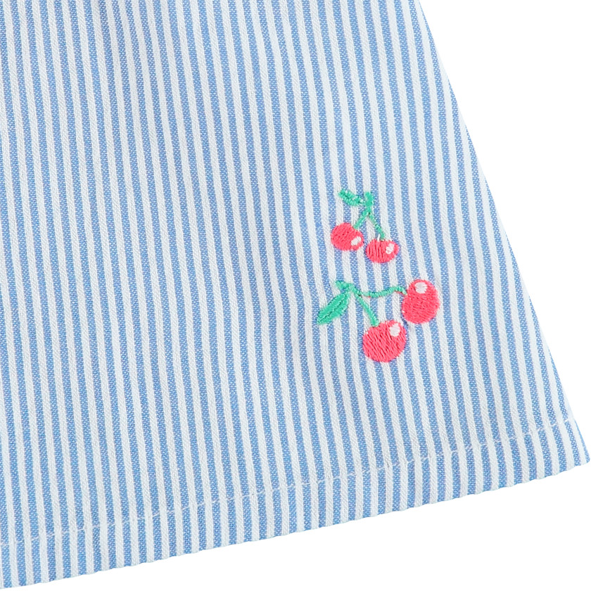 Top με τιράντες και ρίγες σε όλη την επιφάνεια 