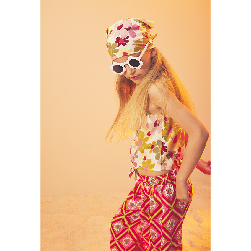 Παντελόνι φαρδύ και ρευστό με retro print για κορίτσι 