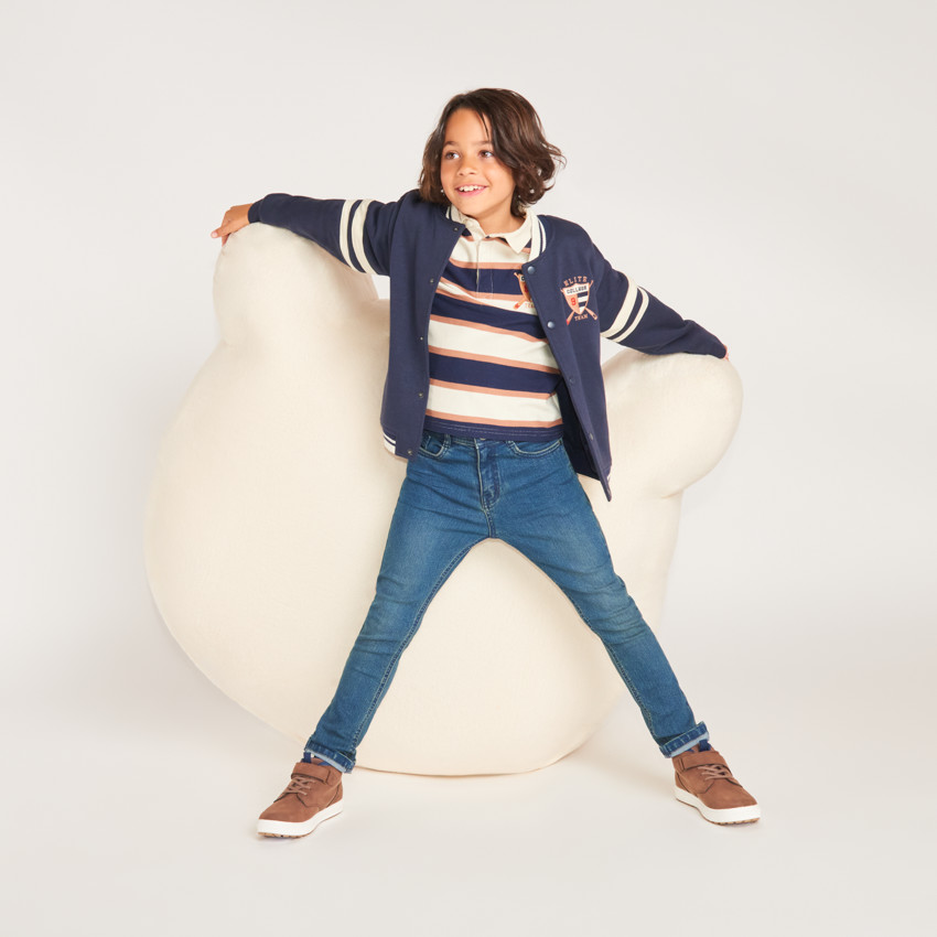 Τeddy jacket για αγόρια με δύο υλικά: τζην και φλις. 