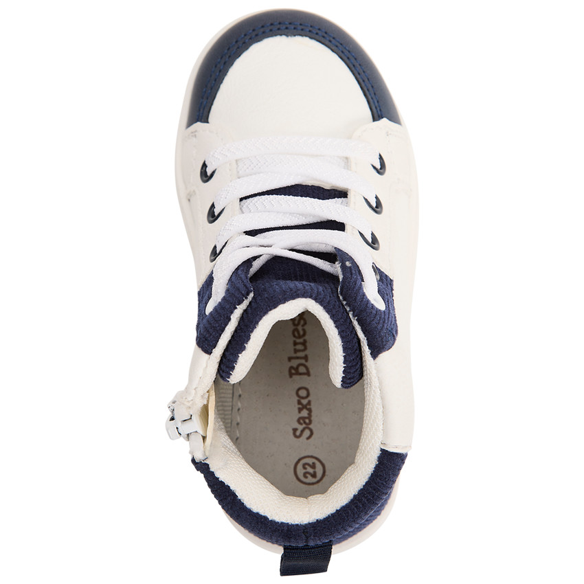 Μποτάκια με λεπτομέρειες από βελούδο για μωρό αγόρι 