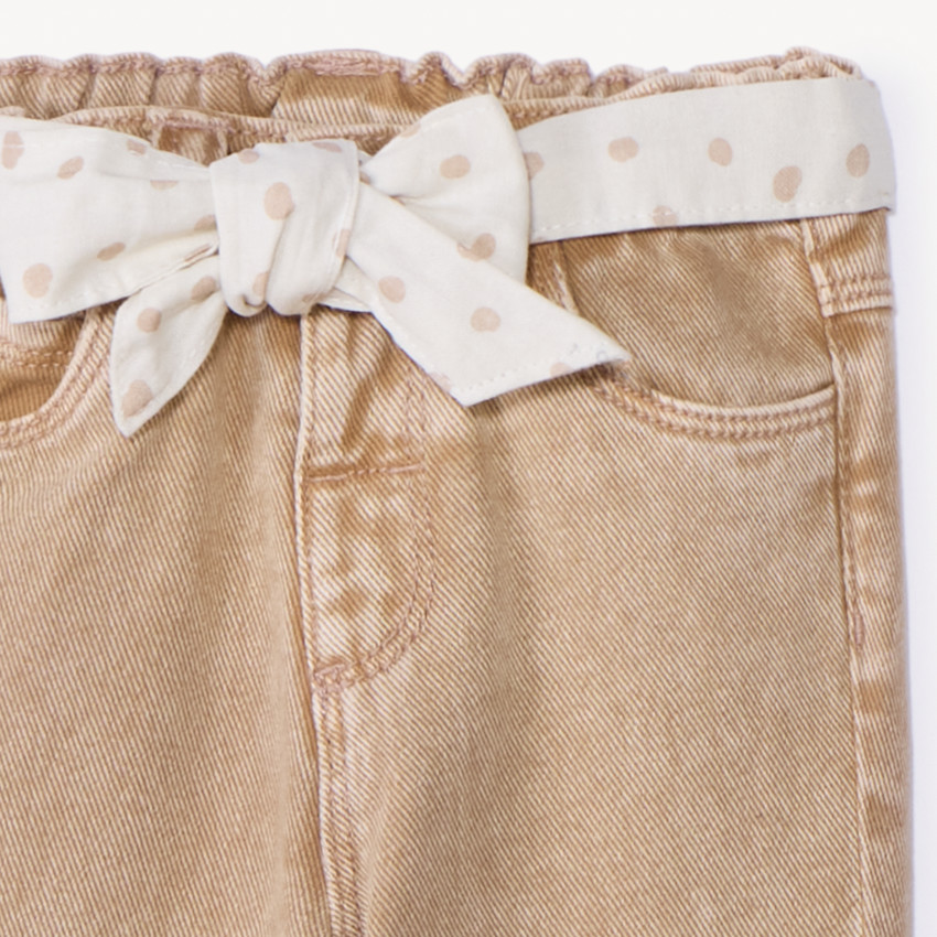 Jeans με ξεθωριασμένο φινίρισμα και ζώνη για να δένετε για κορίτσι μωρό 