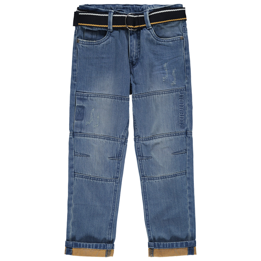 Ίσιο τζιν με used όψη, μόνιμες τσακίσεις και αφαιρούμενη ζώνη 