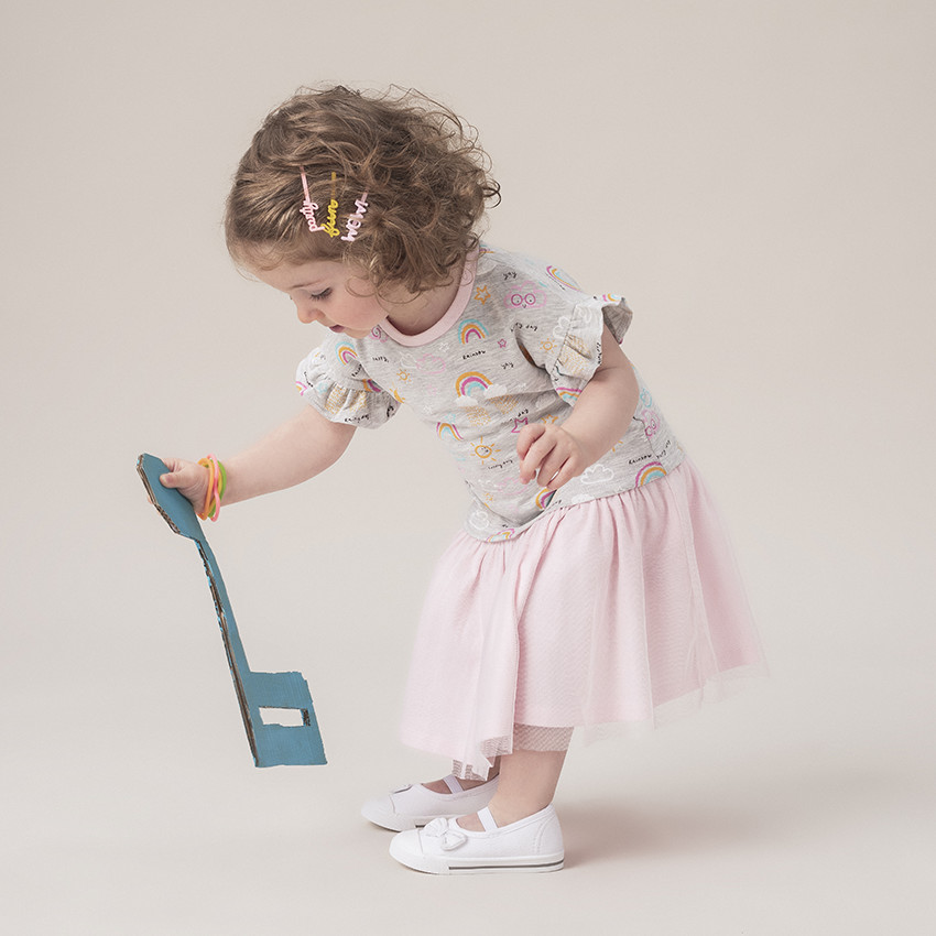 Φόρεμα 2 σε 1 με πολύχρωμα μοτίβα και τούλι 