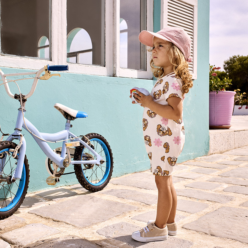 Κοντή ολόσωμη φόρμα με κοντά μανίκια και print Skye Πατ Πατού για bebe κορίτσι  Additional Κοντή ολόσωμη φόρμα με κοντά μανίκια και print Skye Πατ Πατού για bebe κορίτσι