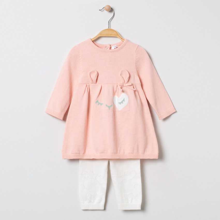 Ensemble avec robe en tricot et pantalon à coeurs 