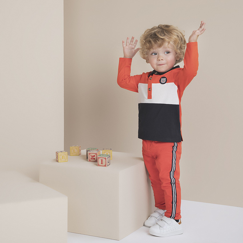 Pantalon en toile effet crinkle à bandes sur les côtés 