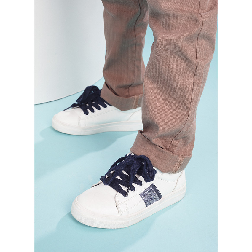 Pantalon uni à bretelles amovibles  