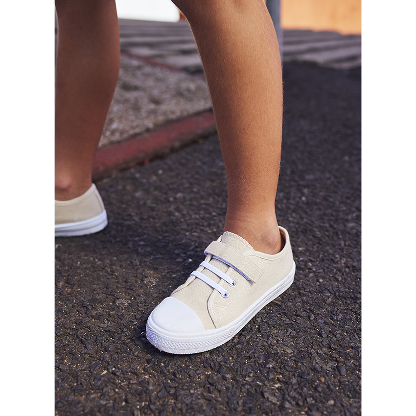 Αθλητικά παπούτσια χαμηλά από υφασμάτινο με ελαστικά κορδόνια και βέλκρο για αγόρι  Additional Αθλητικά παπούτσια χαμηλά από υφασμάτινο με ελαστικά κορδόνια και βέλκρο για αγόρι