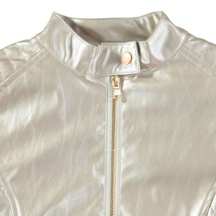 Μπουφάν από γυαλιστερή δερματίνη με επένδυση από sherpa 