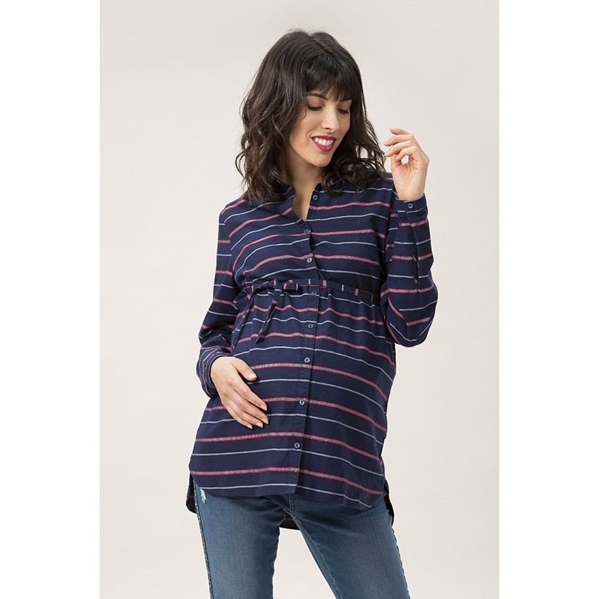 Πουκάμισο ριγέ, μακρυμάνικο. 